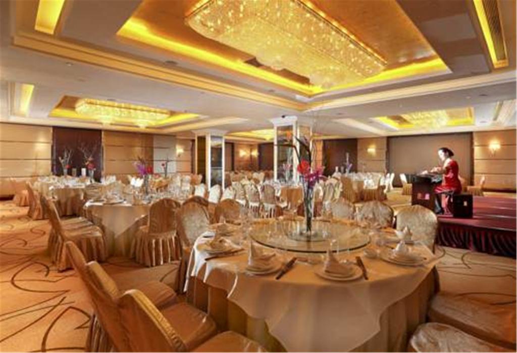 Royal International Hotel Shanghai - Pudong International Airport Exterior photo